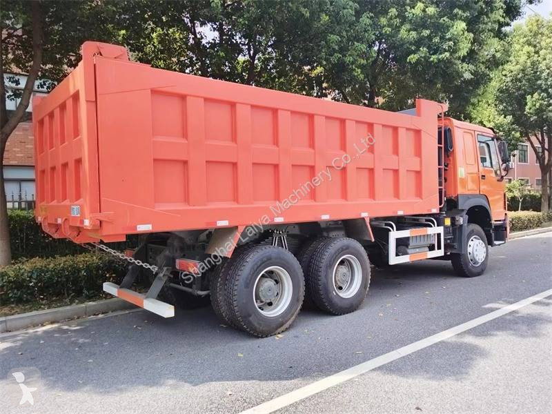 2020 Howo 6X4 Dump Truck for sale — view 2