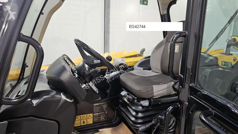 2018 JCB 531-70 Agri Telehandler for sale — view 3