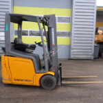 2021 Jungheinrich EFG 215 Electric Forklift for sale — view 3
