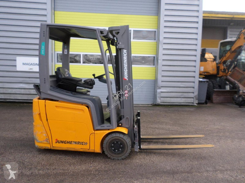 2021 Jungheinrich EFG 215 Electric Forklift for sale — view 3