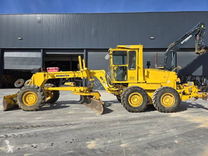 1999 Komatsu GD521A-1 Road - Asphalt Paver for sale — view 2