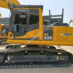 2021 Komatsu PC220-8N1 Excavator - Crawler for sale — view 2