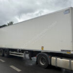 Lamberet Carrier Vector Refrigerated Truck for sale — view 3