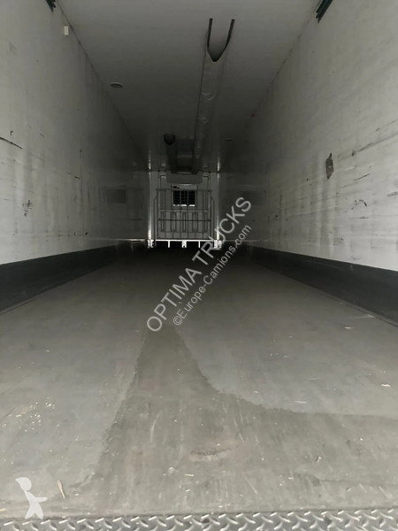 Lamberet Refrigerated Truck for sale — view 3