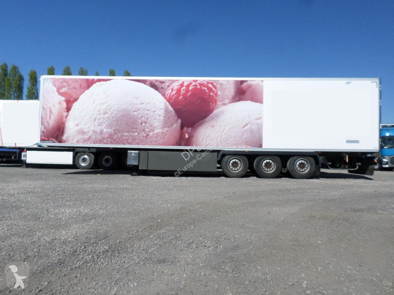 Lamberet SR2 Refrigerated Truck for sale — view 2