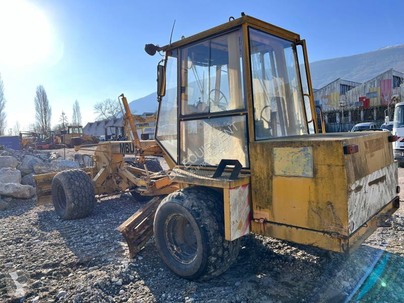 1990 MBU Niveleuse 7T Road - Asphalt Paver for sale — view 2