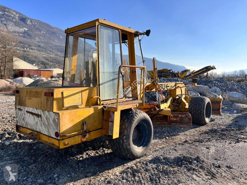1990 MBU Niveleuse 7T Road - Asphalt Paver for sale — view 3