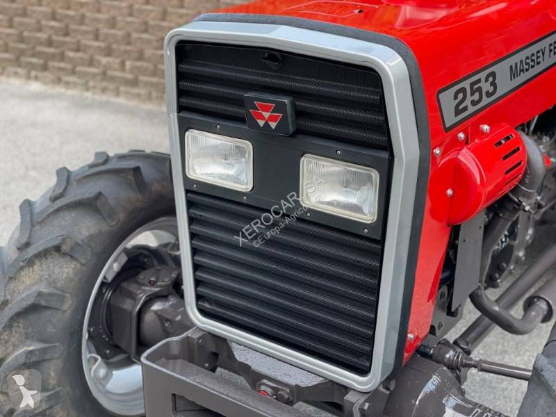 1998 Massey Ferguson 253 4RM Tractor - Wheel for sale — view 5