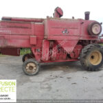 1974 Massey Ferguson Moissonneuse B Combine Harvester for sale