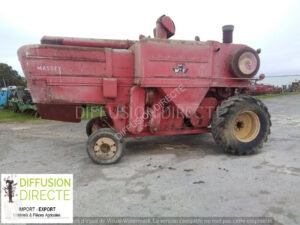 1967 Massey Ferguson Moissonneuse B Combine Harvester for sale