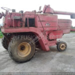 1974 Massey Ferguson Moissonneuse B Combine Harvester for sale — view 2