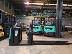 Mitsubishi OPB20N2X Fourc Order Picker for sale