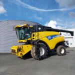2008 New Holland Combine Harvester for sale