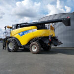 2008 New Holland Combine Harvester for sale — view 3