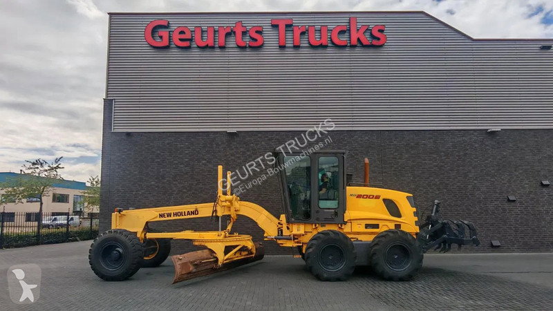 2012 New Holland Road - Asphalt Paver for sale