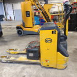 2011 Om Pimespo TL 18 Pallet Truck for sale — view 2