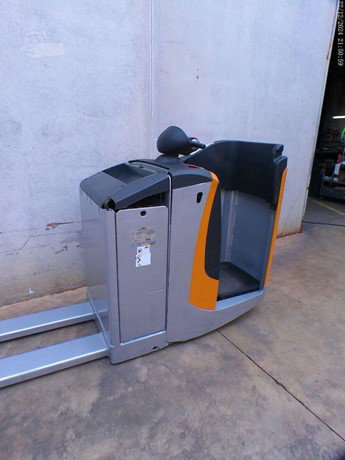 Still EXUS24 Pallet Truck for sale — view 2