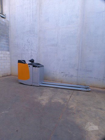 Still EXUS24 Pallet Truck for sale — view 4