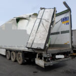 Schmitz Cargobull 040SCBSM012W31 Refrigerated Truck for sale — view 4