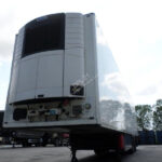 Schmitz Cargobull Scbs Refrigerated Truck for sale — view 3