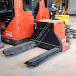 2007 Toyota 7PLL24-M Pallet Truck for sale — view 2