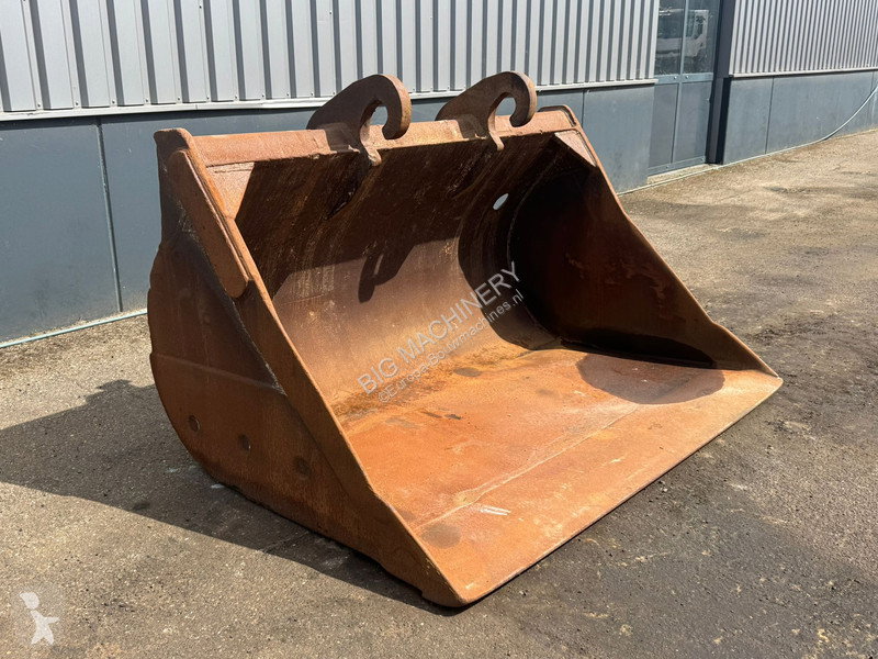 2011 Verachtert NG-5-90-220 Attachment - Bucket for sale — view 2