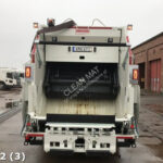 2018 Volvo 320 Geesinknor Garbage Truck for sale — view 3