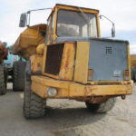 1989 Volvo 4X4 Dump Truck for sale — view 3