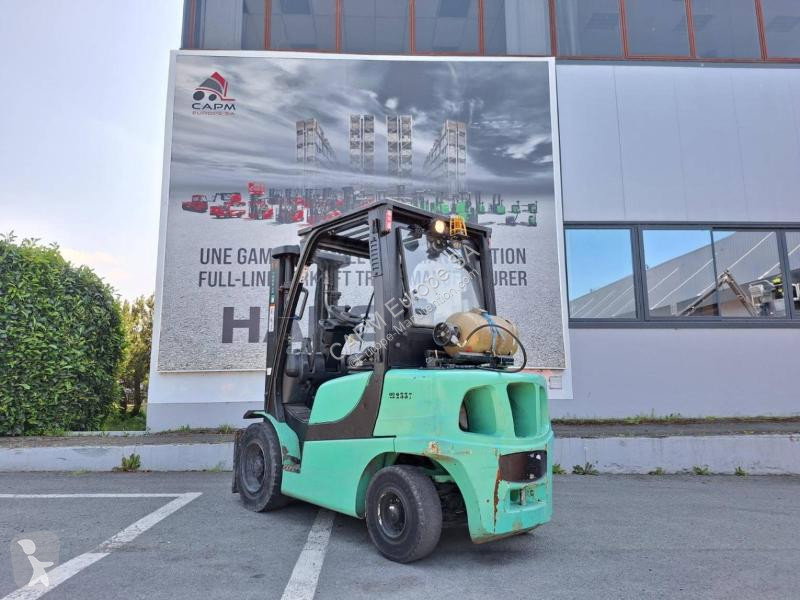 2013 Yale GLP30VX Gas Forklift for sale — view 4