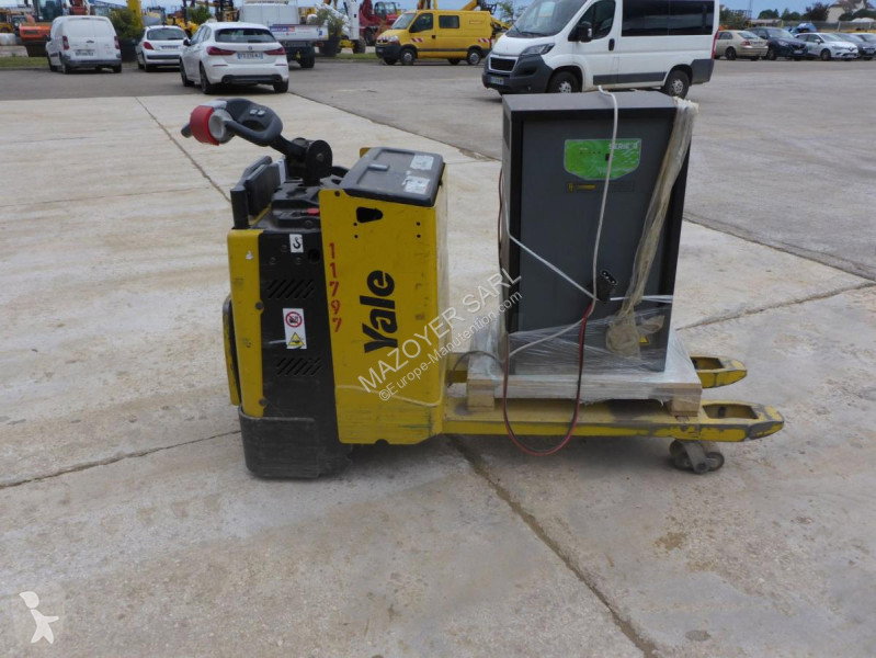 2017 Yale Pallet Truck for sale — view 4