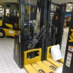 2022 Yale MS 12 AC Pedestrian Stacker for sale — view 2