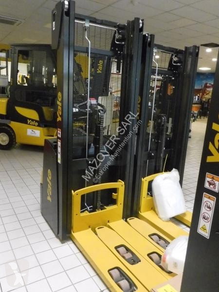 2022 Yale MS 12 AC Pedestrian Stacker for sale — view 2