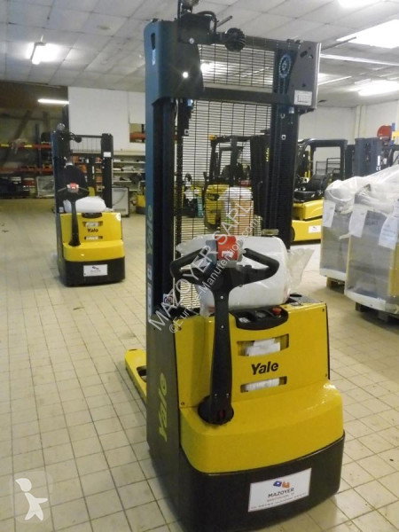 2022 Yale MS12 Pedestrian Stacker for sale — view 3