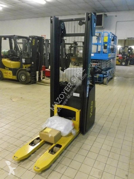 2022 Yale MS12 Pedestrian Stacker for sale — view 5