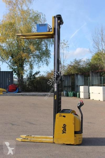 2011 Yale MS14AC Pedestrian Stacker for sale — view 3