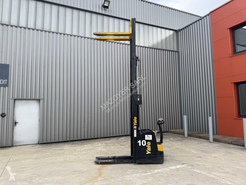 2017 Yale MS16 IL Pedestrian Stacker for sale