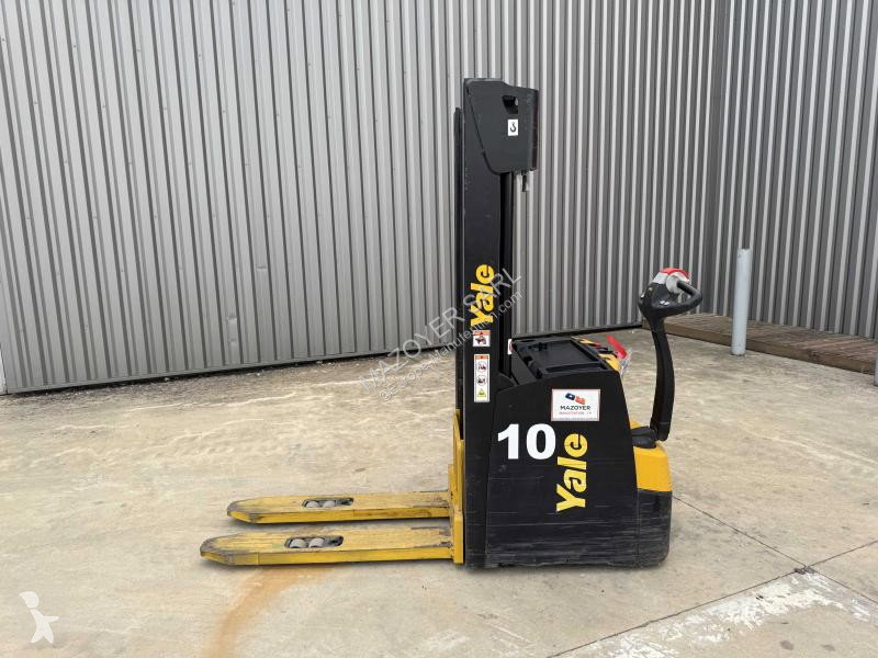 2017 Yale MS16 IL Pedestrian Stacker for sale — view 2