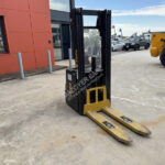 2017 Yale MS16 IL Pedestrian Stacker for sale — view 4