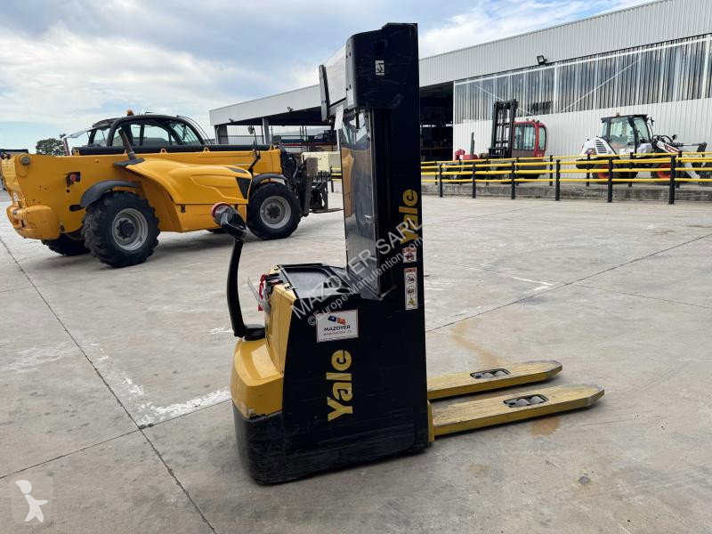 2017 Yale MS16 IL Pedestrian Stacker for sale — view 5