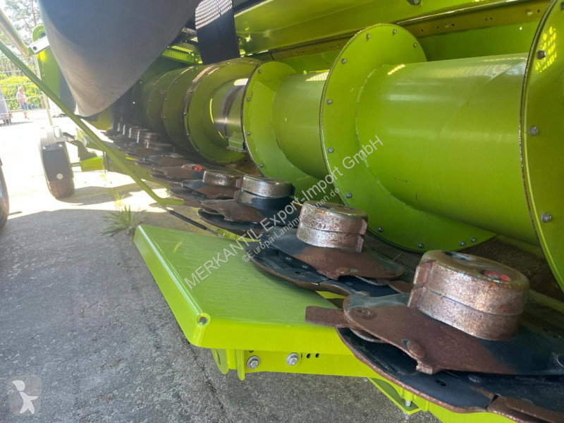 2022 Claas Direct Disc 60 Combine Harvester for sale — view 4