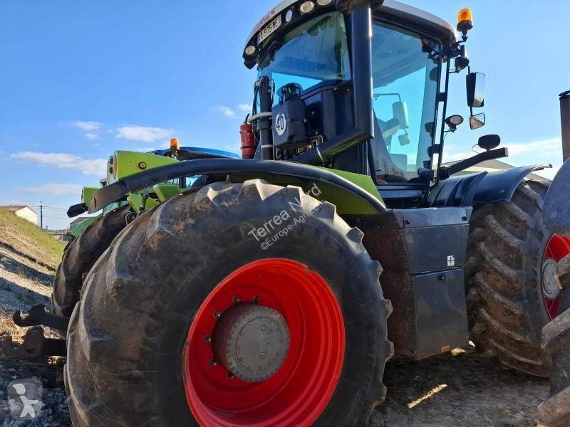 2009 Claas Xerion 3300 Tractor - Wheel for sale — view 3