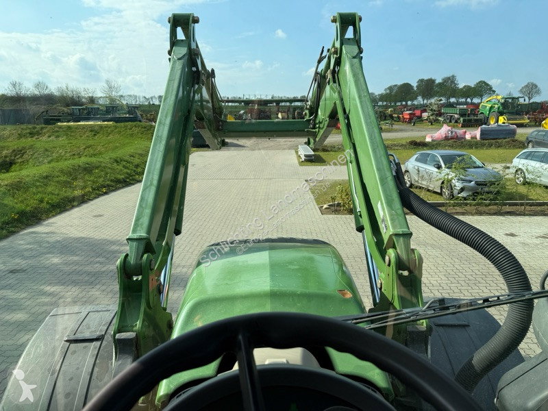 2017 Fendt 724 Vario Tractor - Wheel for sale — view 3