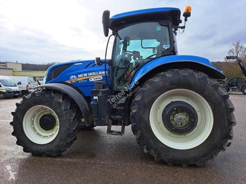 2016 New Holland T7 210 Tractor - Wheel for sale — view 4