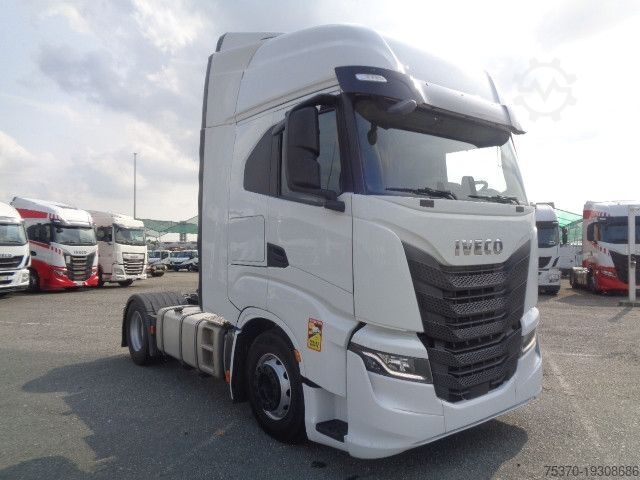 Iveco AS440S48T-P Truck Tractor Unit for sale