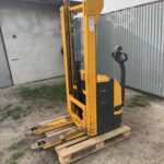 2004 Jungheinrich EJC10 Pallet Truck for sale — view 3