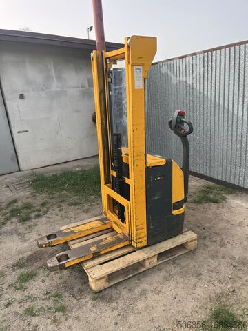 2004 Jungheinrich EJC10 Pallet Truck for sale — view 3