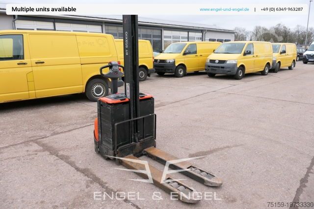 2012 BT SWE 080L Pallet Truck for sale — view 2