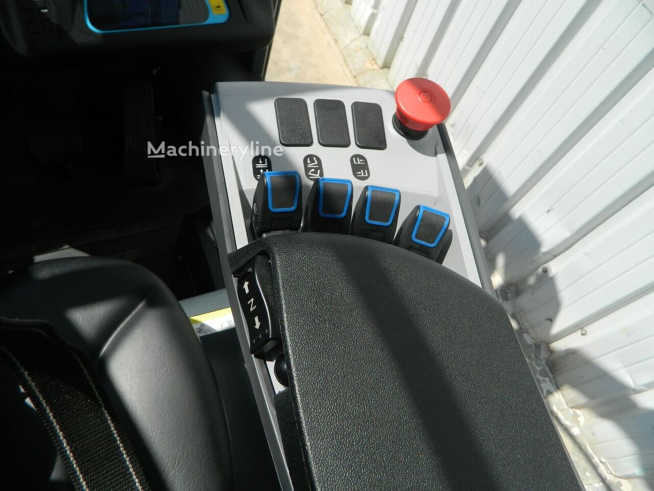 2018 BYD ECB16C Three-Wheel Forklift for sale — view 5