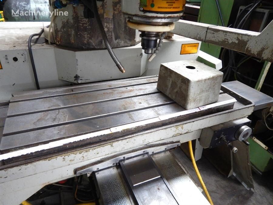 Bridgeport X 760 - Y 370 - Z 150 MM Milling Machine for sale — view 4