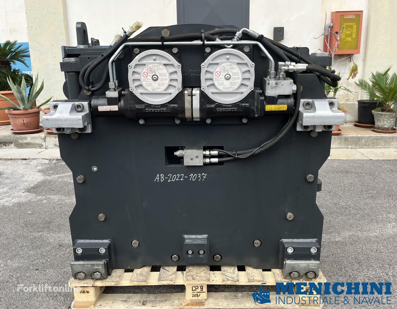 2022 Cascade 110 F Forklift Attachment for sale — view 2